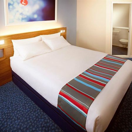 Travelodge Llanelli Cross Hands Exterior foto